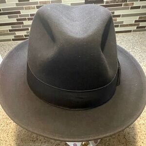 Optimo Chicago Style in Dark Shadow